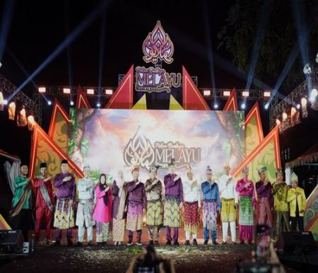 Gubri Abdul Wahid Buka Pekan Budaya Melayu Serumpun, Angkat Tema Merawat Tuah Menjaga Marwah
