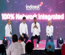 President Director and CEO IOH, Vikram Sinha (tengah) dalam launching Indosat 100 persen Jaringan Terintegrasi untuk mudik dan lebaran.(foto: istimewa)