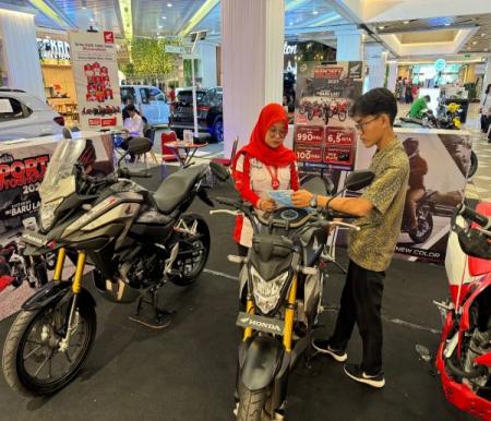 Pameran Honda Sport MotoShow di Living World Pekanbaru berlangsung selama sepekan (foto/ist)
