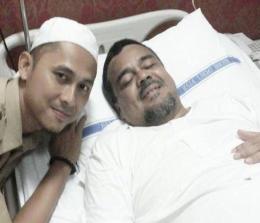 Habib Rizieq dirawat di Rumah Sakit.