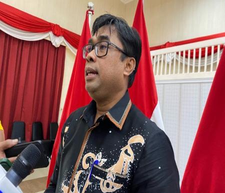 Ketua KPU Riau, Ilham Muhammad Yasir mengatakan distribusi logistik Pemilu 2024 sudah dilakukan (foto/Mg1)