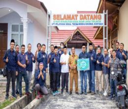 Telkomsel dan Dompet Dhuafa Riau salurkan bantuan untuk UPT Pelayanan Sosial Tresna Werdha Husnul Khatimah Pekanbaru.(foto: istimewa)