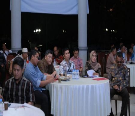 Wabup Siak, Husni Merza saat rapat persiapan Pilpung Serentak 2023.(foto: diana/halloriau.com)