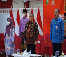 Wagub Riau, Edy Natar menghadiri Peringatan Hakordia 2022 secara virtual (foto/int)