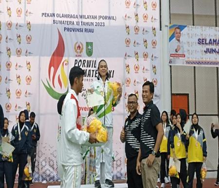 tim Sepak takraw putri Riau borong medali emas di Porwil Sumatera XI 2023.(foto: rahmat/halloriau.com)