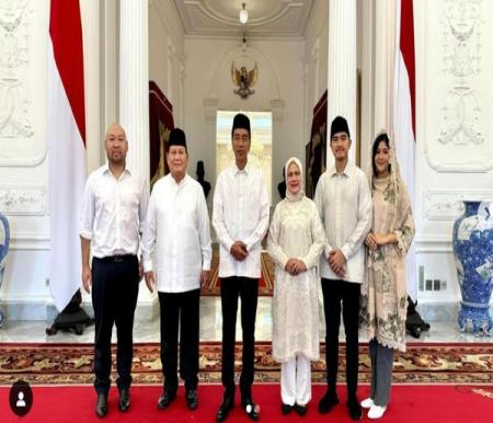 Ketum PSI, Kaesang foto bersama Prabowo dan Jokowi (foto/int)