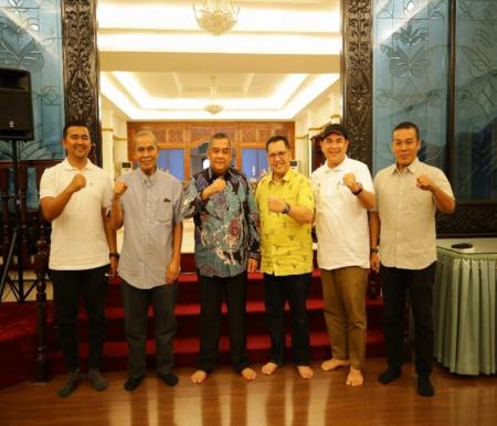 Wagubri saat menerima audensi Ketua PB Porwil Sumatera XI H Joni Irwan bersama pengurus (foto/ist)