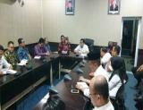 Briefing dengan tim pemeriksa BPK RI Perwakilan Riau.