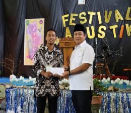 Ketua DPRD Riau, Yulisman, menghadiri acara Festival Musik Akustik di SMA Negeri 1 Pasir Penyu Kabupaten Inhu