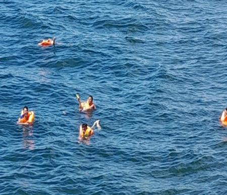 Korban selamat saat kapal tenggelam di selat Malaka (foto/int)