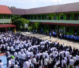 Ratusan calon tenaga pendidik honorer mengikuti ujian yang dilaksanakan oleh Pemkab Kepulauan Meranti