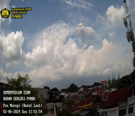 Gunung Marapi, Sumatera Barat meletus lagi hari ini (foto/int)