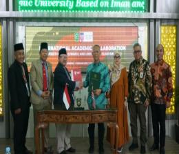 MoU antara Rektor UIR, Prof Syafrinaldi dan Naib Canselor UNIMEL, Prof Dr Abdul Razak bin Ibrahim.(foto: istimewa)
