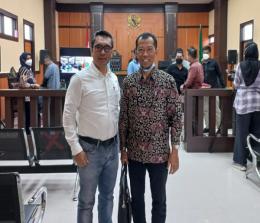 Ahli hukum dari Universitas Pelita Harapan Dr. Jamin Ginting, SH, MKn dan ahli hukum dari Universitas Riau Dr. Erdianto Effendi, SH, MH