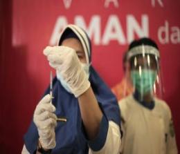 Capaian vaksinasi Covid-19 terbanyak berasal dari Kota Pekanbaru dan Dumai (foto/int) 