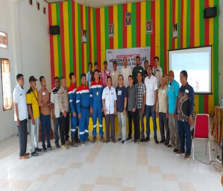 AJI Pekanbaru bersama PT PHR dan peserta workshop di Rohil.(foto: istimewa)