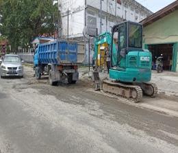 Kontraktor IPAL perbaikan jalan di Pekanbaru (foto/rahmat)