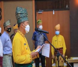 Walikota Firudaus menyampaikan sambutan saat peringatan HUT ke-237 Kota Pekanbaru.