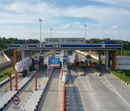 Gerbang Tol Pekanbaru ada diskon 20 persen untuk pemudik.(foto: rivo/halloriau.com)