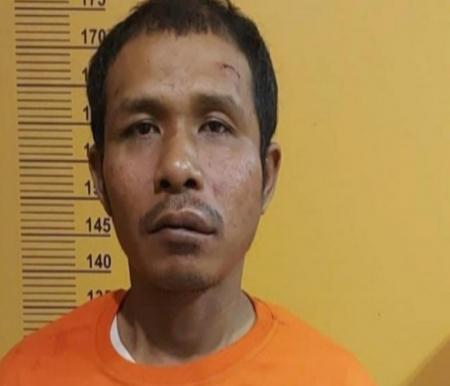 Pelaku pembunuhan adik sendiri di Kota Pekanbaru (foto/ist)