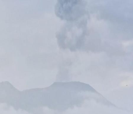 Penampakan erupsi Gunung Marapi, Sumbar kembali erupsi (foto/ist)